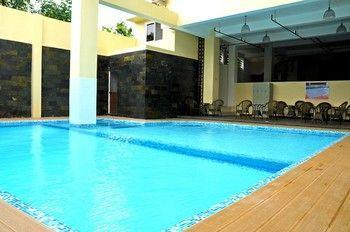 Tancor 3 Residential Suites Cebu Buitenkant foto